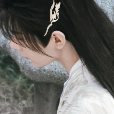 送花残