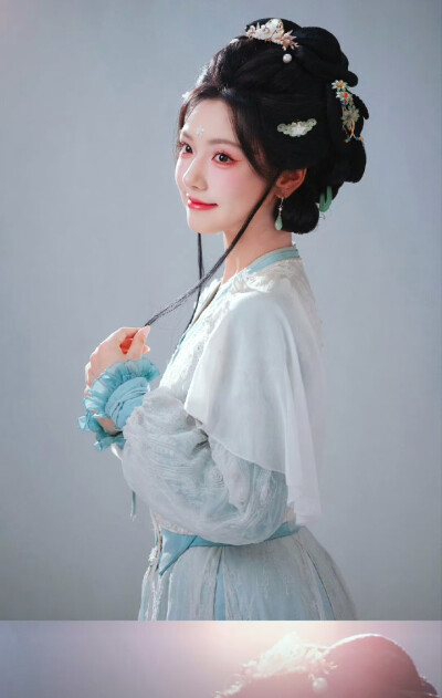 王云云
