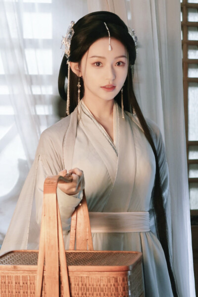 皎月流火 灵玹