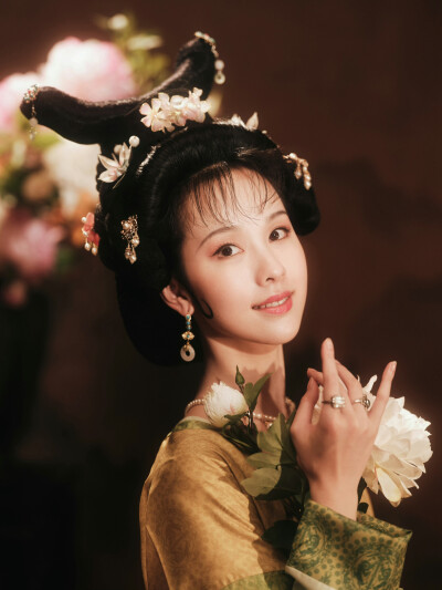 陈都灵