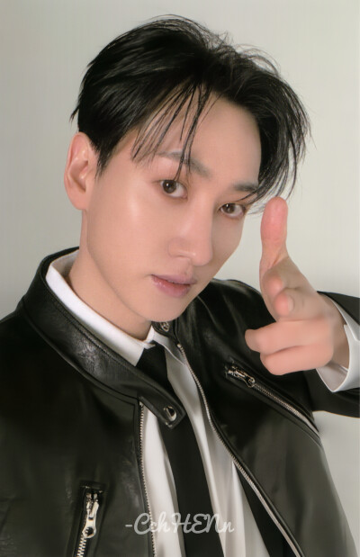 展会小卡扫图
图源水印
