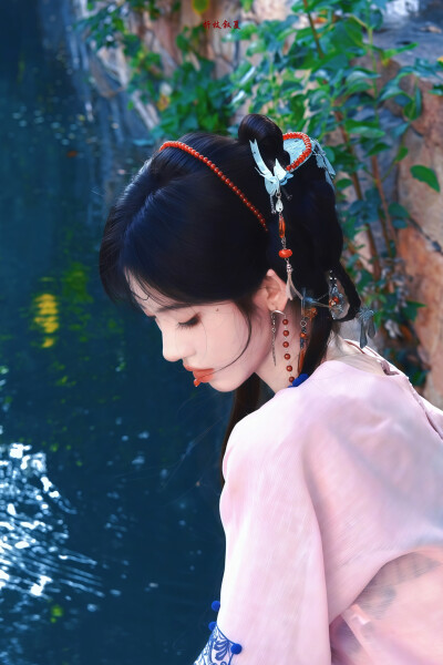 鞠婧祎