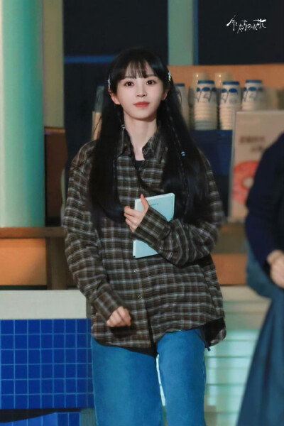 cr.年年都有田曦薇