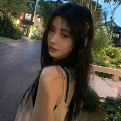 鞠婧祎