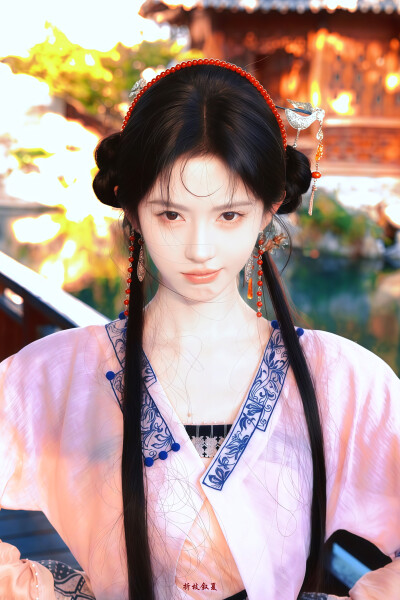 鞠婧祎