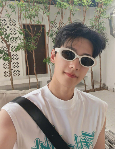 杨洋