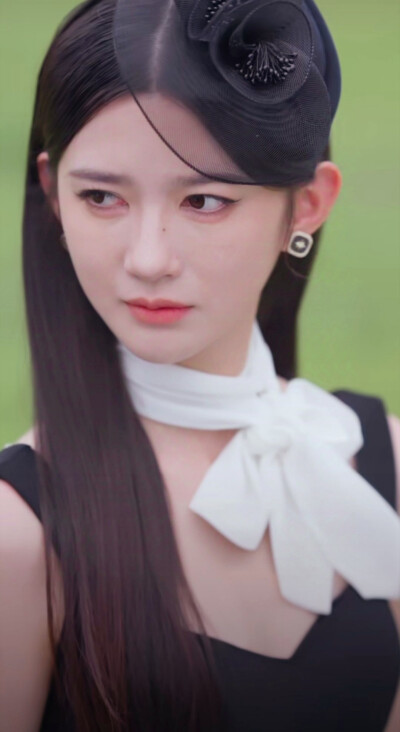 吴翎薇