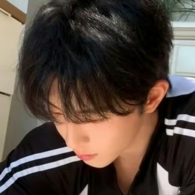 醒醒上体育课了