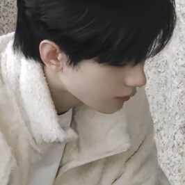 翻了八年历史头像只为找到被我删掉的自截