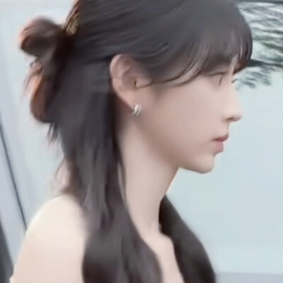 田曦薇