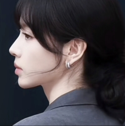 田曦薇