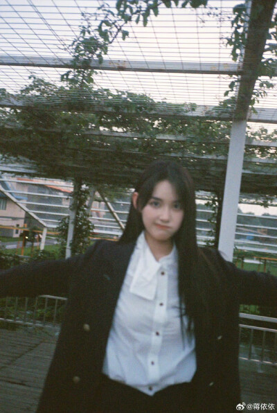 蒋依依