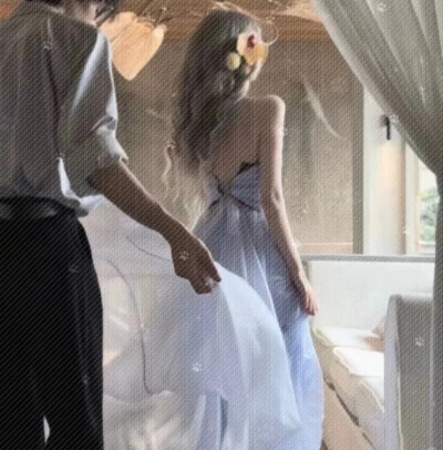 喜欢简单的事、快乐的人、明媚的夏天和阳光的你