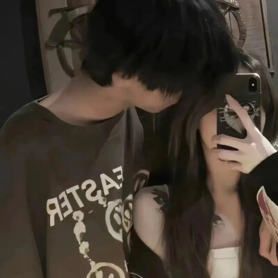 喜欢简单的事、快乐的人、明媚的夏天和阳光的你