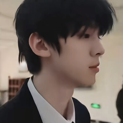 左航