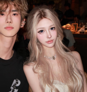 我不能谈恋爱 因为我只有一点点钱 我想自己用