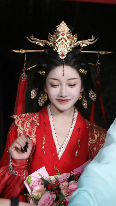 姜贞羽