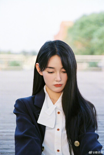 蒋依依