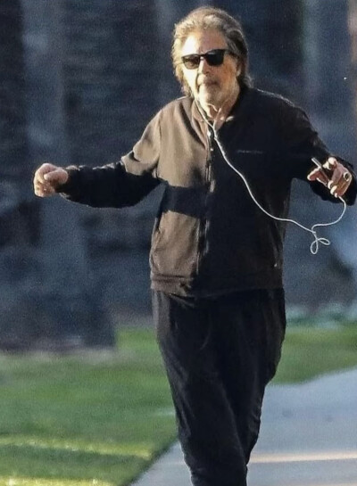 想结婚 在我饿的时候老公可以给我煮碗面 ​​​