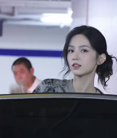 周也