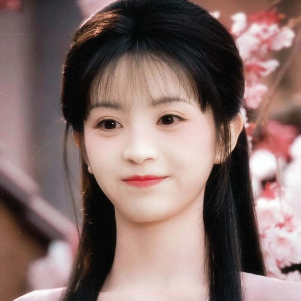 羽衣常带烟霞色 不惹人间桃李花