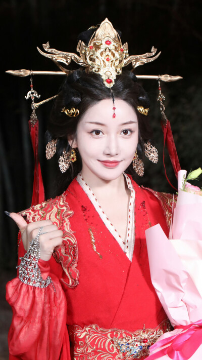 姜贞羽