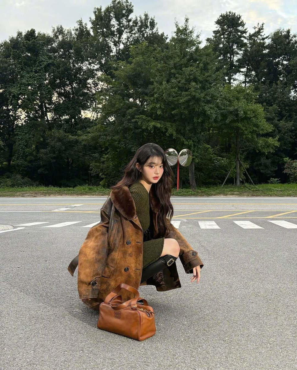 张元英