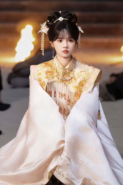 春深锁玉郎 谢妙仪