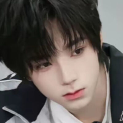 王橹杰