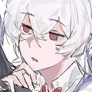 非要说什么你幸福就足够，在她的生命中你做出的贡献甚至不及几分之几，你幻想中的自己在她心里的位置太重要了，她善良到不愿拆穿你自作多情的这一切，希望自私的你应该早点想通这些