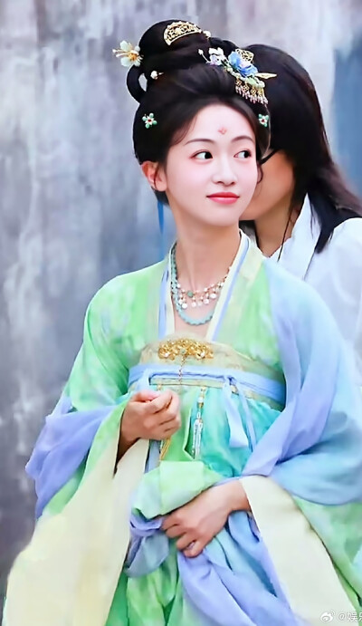 吴谨言