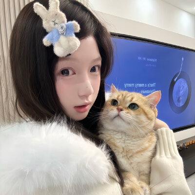 女