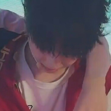 可以看得出我真的非常喜欢这套衣服了
