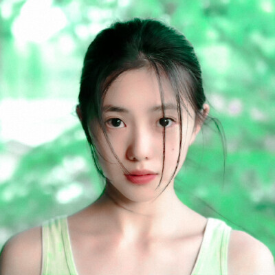 ·生命‖刘浩存
﹥还记得第一次见面我的心是怎样波动
