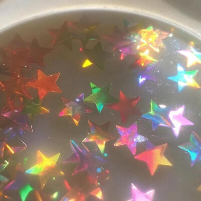 星星核（打ai标签是疑似ai生成）