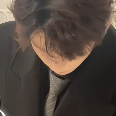 黑大衣我一辈子的梦情…