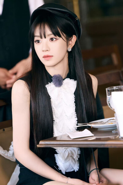 田曦薇