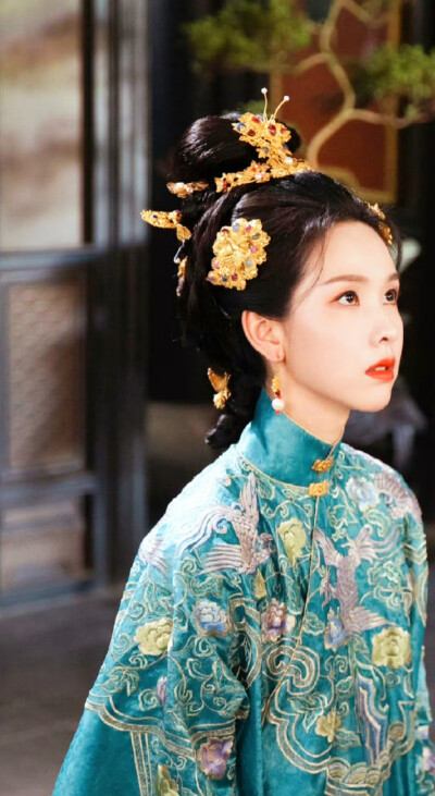 陈都灵