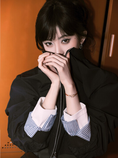 鞠婧祎