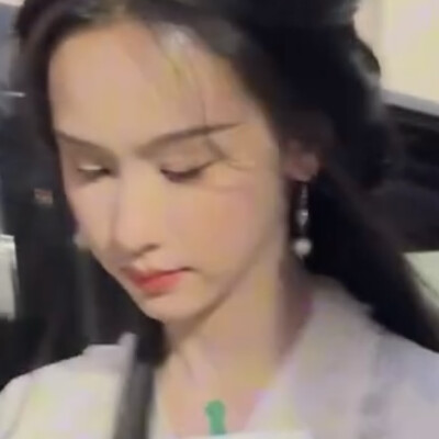 一种相思花自飘零水自流