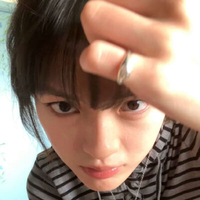 ∠(°ゝ°）
