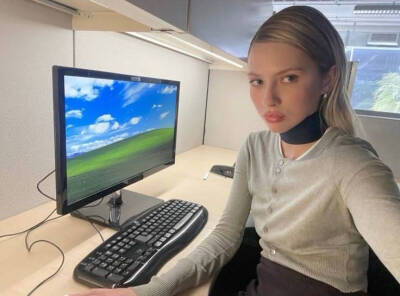 ∠(°ゝ°）