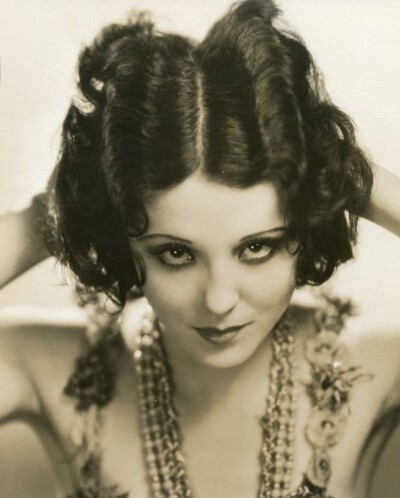 1920s，raquel torres