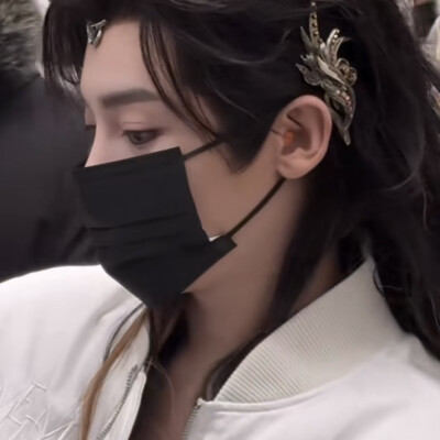 侯明昊
