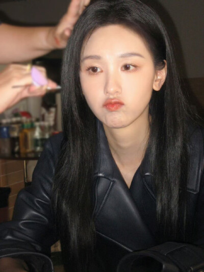 陈都灵