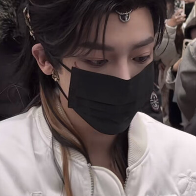 侯明昊