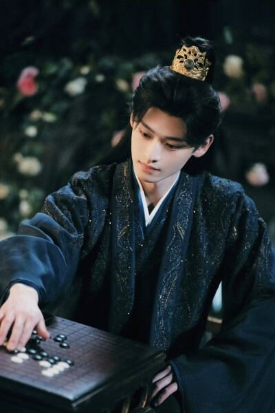 照镜辞 李晏