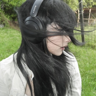 (ू˃̣̣̣̣̣̣︿˂̣̣̣̣̣̣ ू)