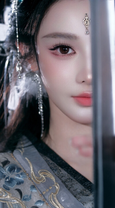 彭小苒