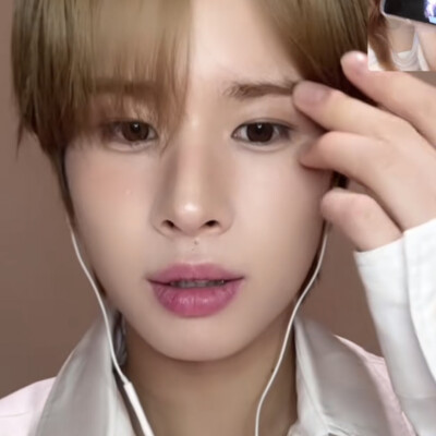 李炅潣